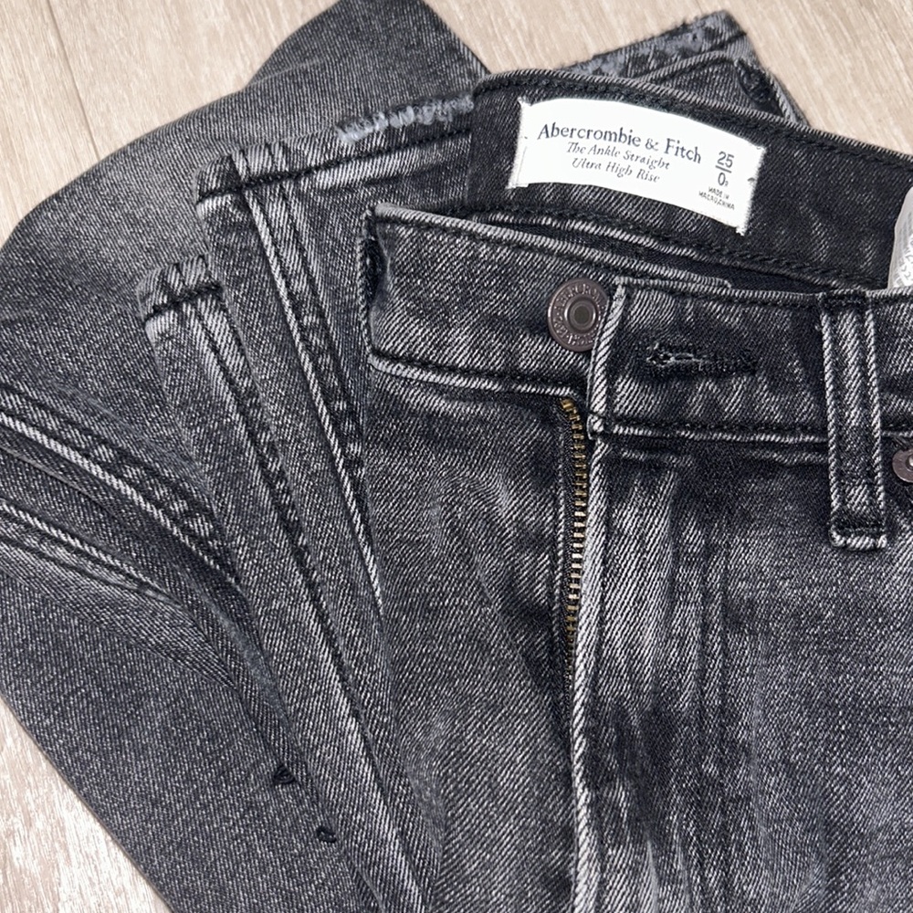 Abercrombie the ankle straight ultra high rise jeans